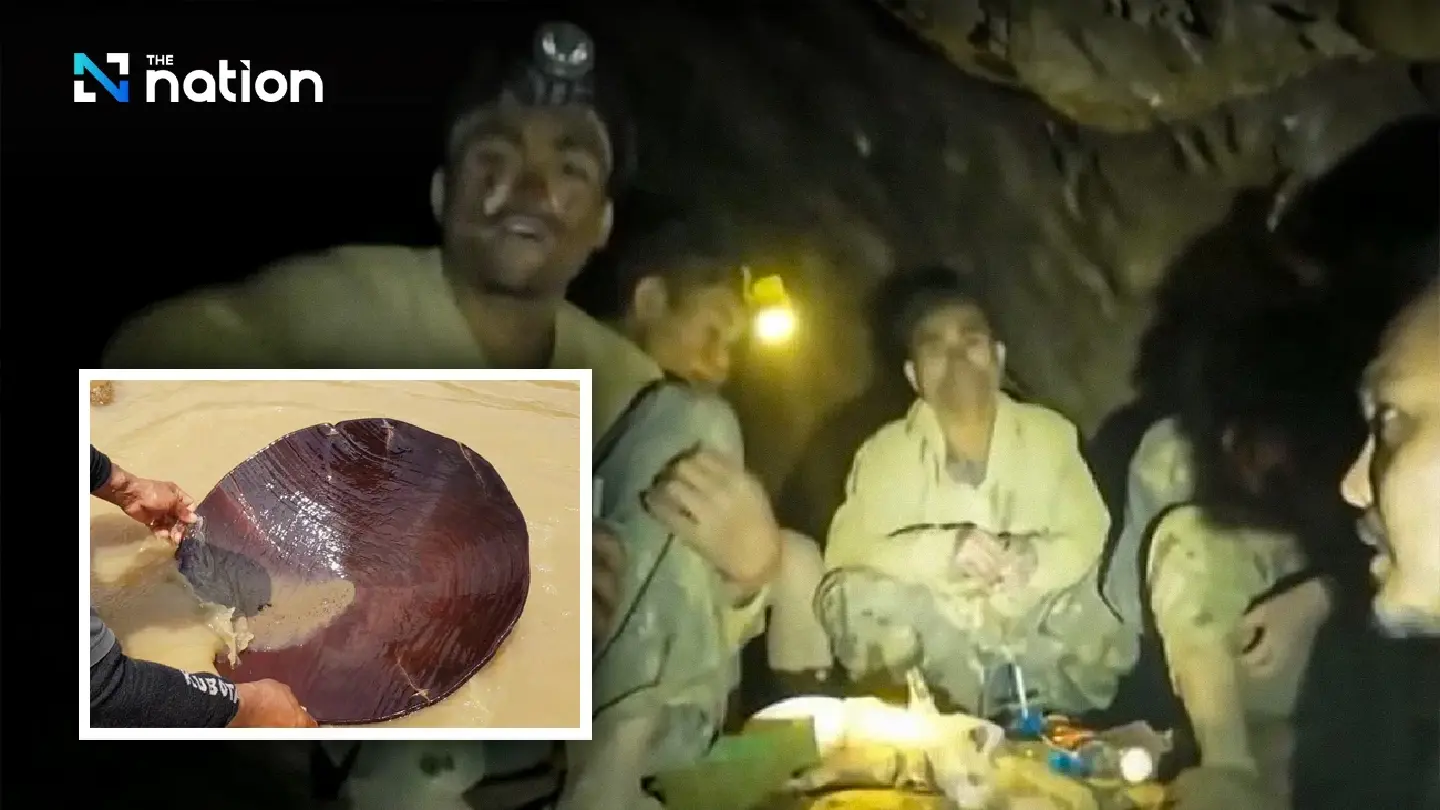 Lima Penambang Emas Laos yang Terjebak di Gua Bertahan Makan Kayu
